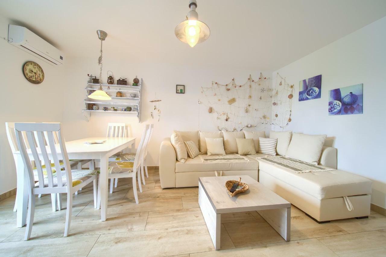 Apartman Lavandin Чижичи Экстерьер фото