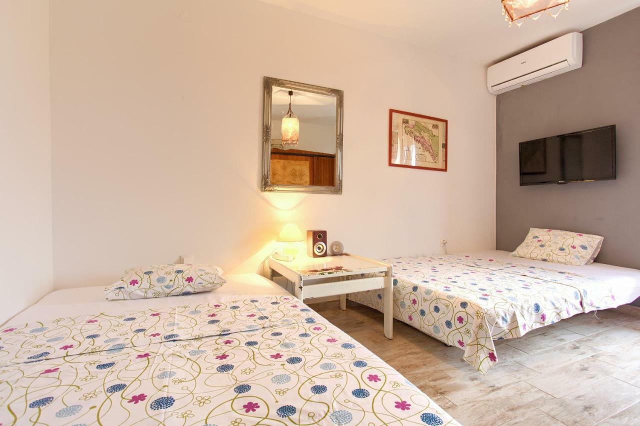 Apartman Lavandin Чижичи Экстерьер фото